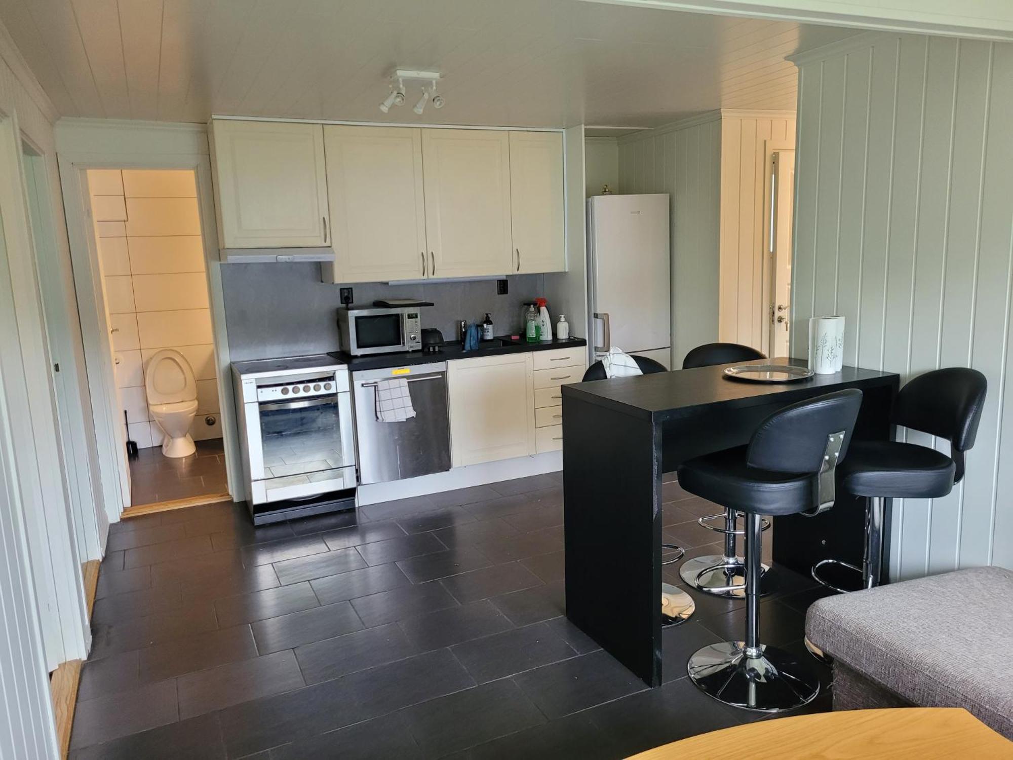 Explore With Four Bedrooms And Beautiful View *